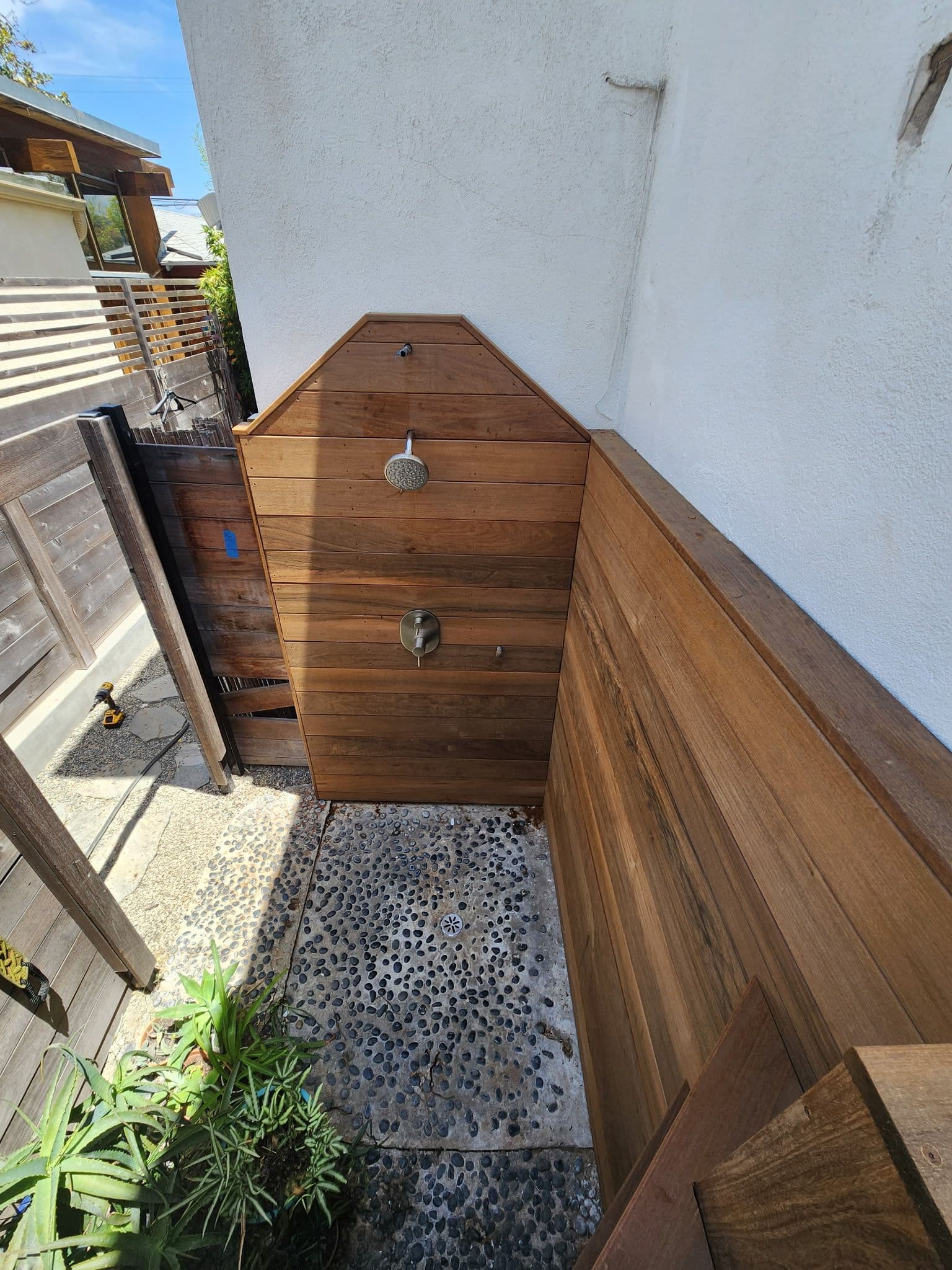 Gallery photos for Ipe Outdoor Shower Built for Ocean Beach Living: Image #4