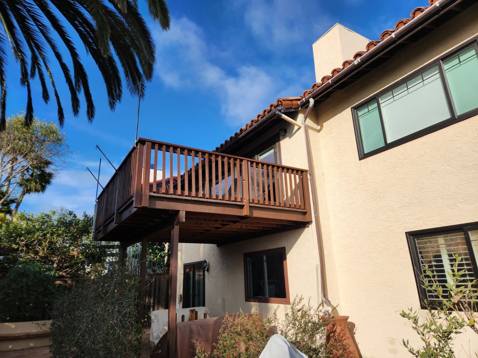 Gallery photos for Stylish Second-Story Deck in Solana Beach: Image #2